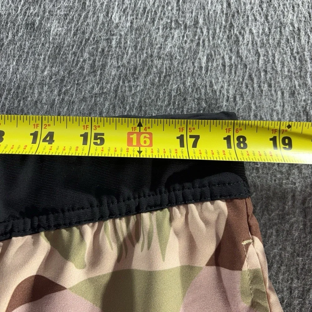 Tachuntfish shorts men